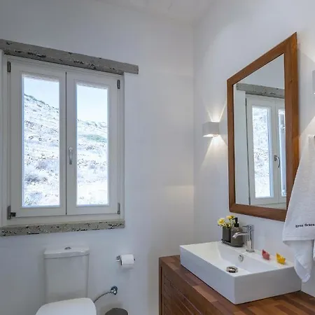 Syros Grace Eco-villa With Jacuzzi & Stuning Views Villa Posidhonía