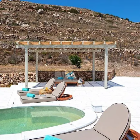 Villa Syros Grace Eco-villa With Jacuzzi & Stuning Views Posidhonía