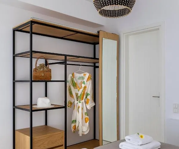 Villa Syros Grace Eco-villa With Jacuzzi & Stuning Views Posidhonía