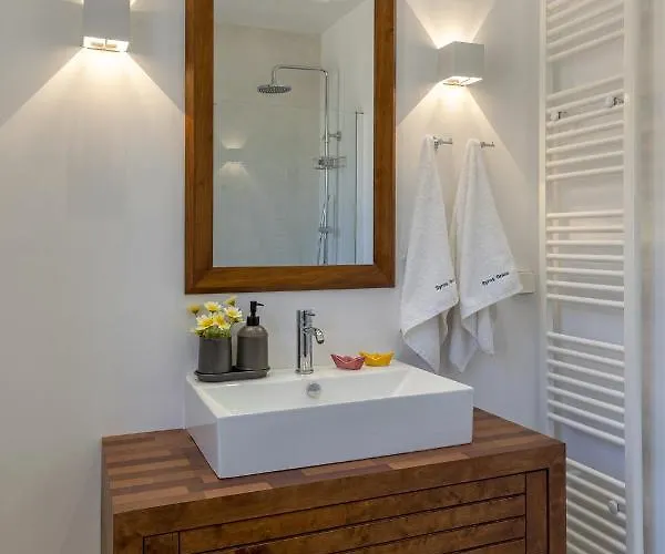 Syros Grace Eco-villa With Jacuzzi & Stuning Views